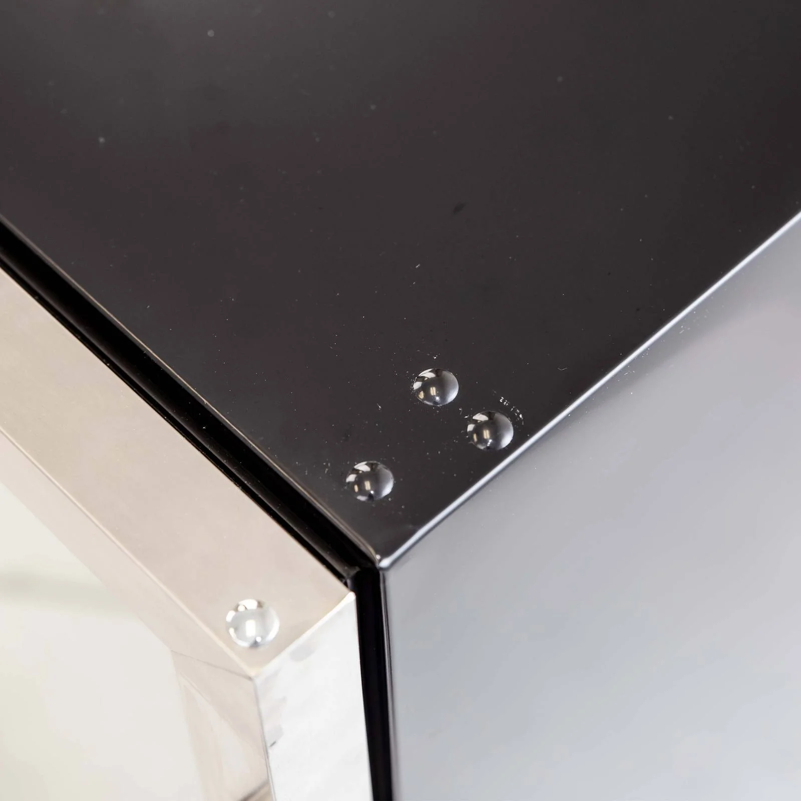 Avanti BVB52T4S 133 Can Beverage Center - Image 5