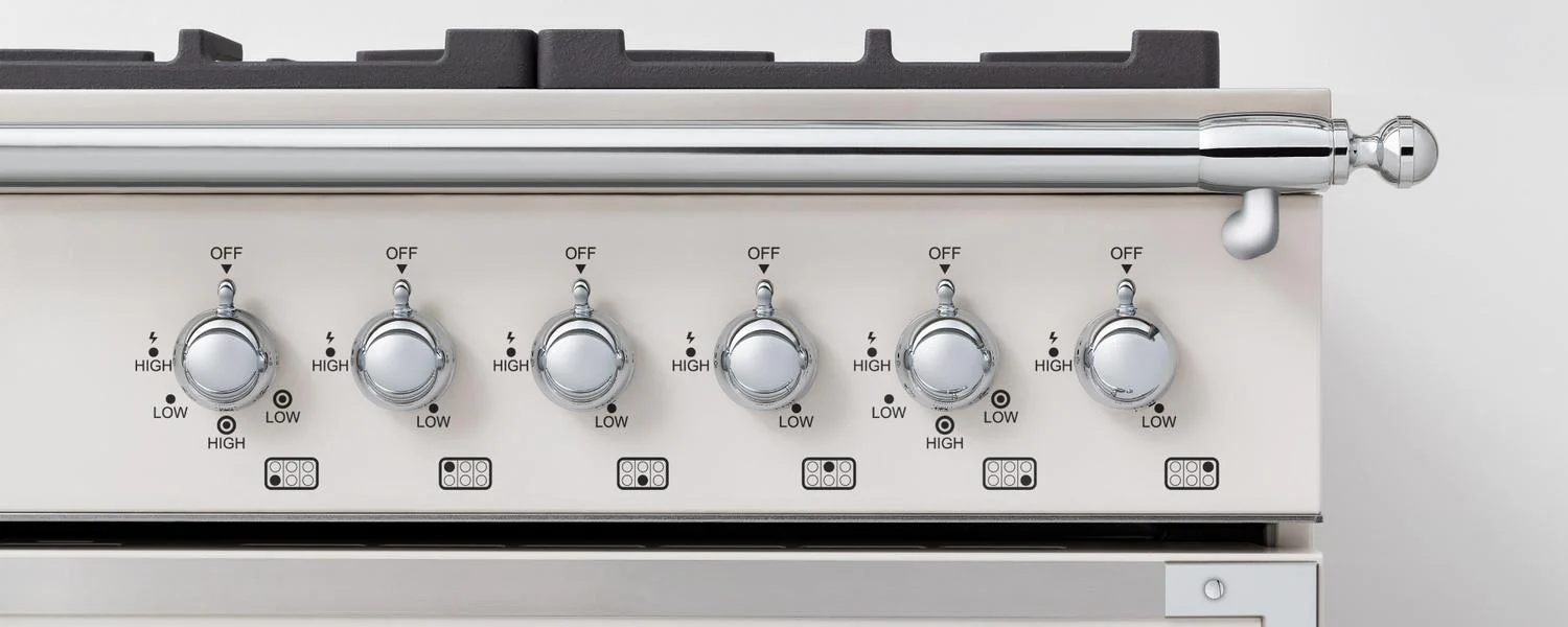 Bertazzoni HER366BCFEPNET 36 Inch Dual Fuel Range, 6 Brass Burner And Cast Iron Griddle, Electric Self-Clean Oven Nero Matt - Image 3