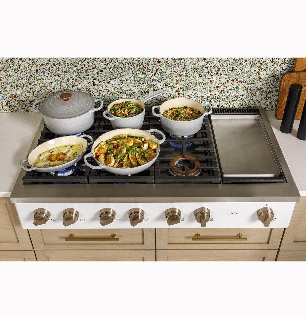 Cafe CGU486P4TW2 Café™ 48" Commercial-Style Gas Rangetop With 6 Burners And Integrated Griddle (Natural Gas) - Image 12
