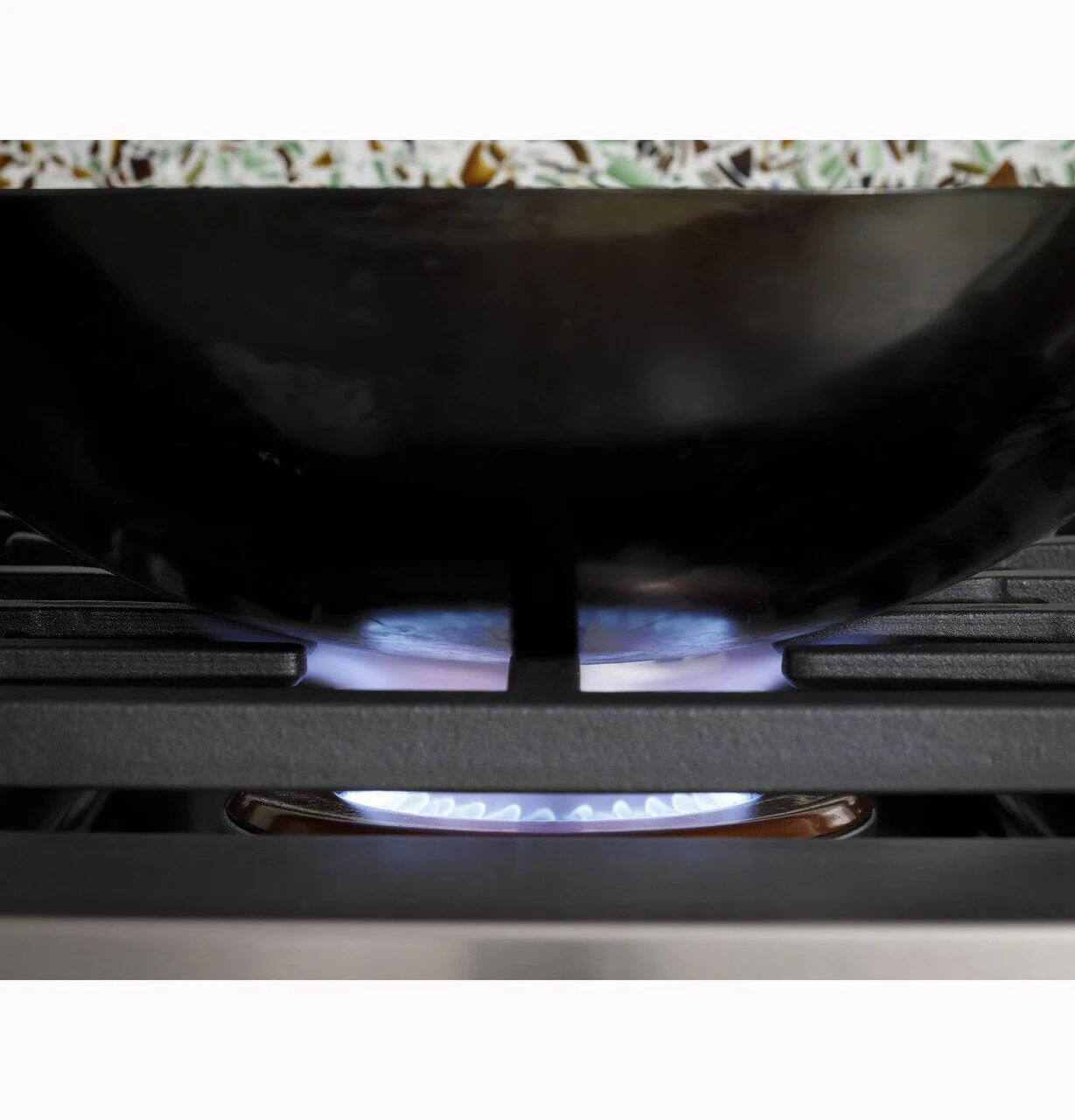 Cafe CGU486P4TW2 Café™ 48" Commercial-Style Gas Rangetop With 6 Burners And Integrated Griddle (Natural Gas) - Image 20