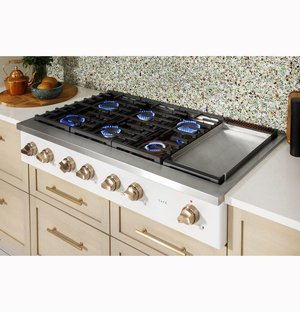 Cafe CGU486P4TW2 Café™ 48" Commercial-Style Gas Rangetop With 6 Burners And Integrated Griddle (Natural Gas) - Image 5