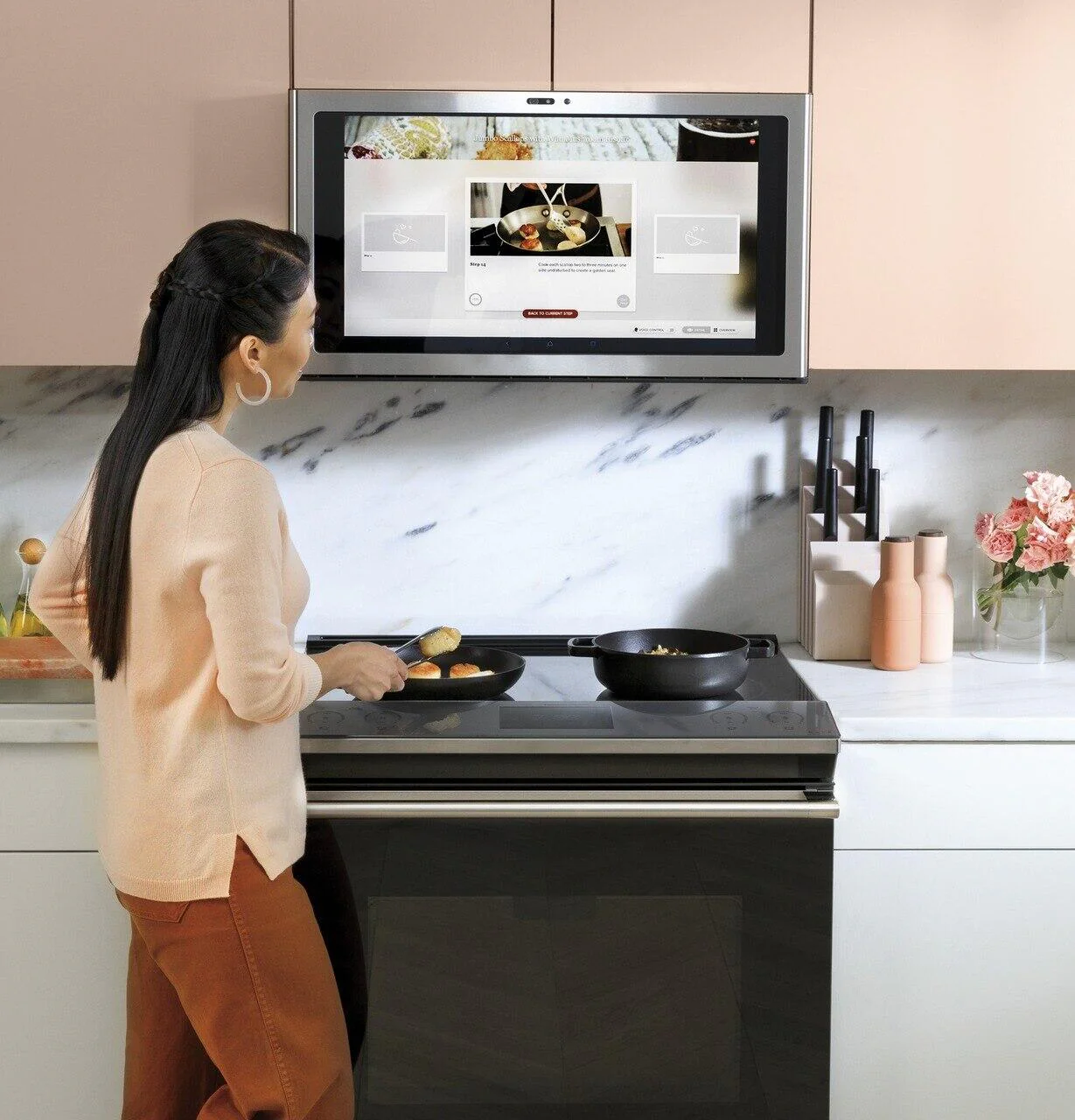Cafe CHS90XM2NS5 Café 30" Smart Slide-In, Front-Control, Induction And Convection Range With In-Oven Camera In Platinum Glass - Image 15