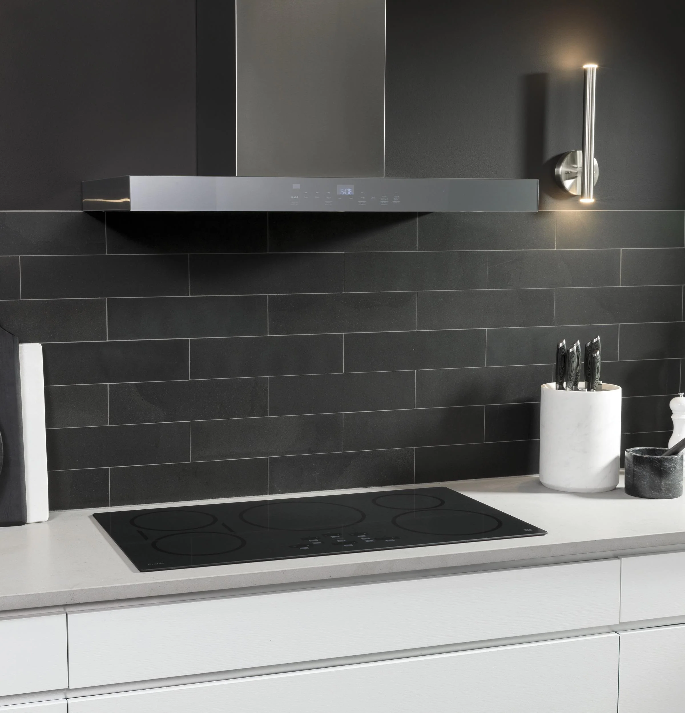 Cafe ç 36" Smart Designer Wall Mount Hood W/ Perimeter Venting - Image 13