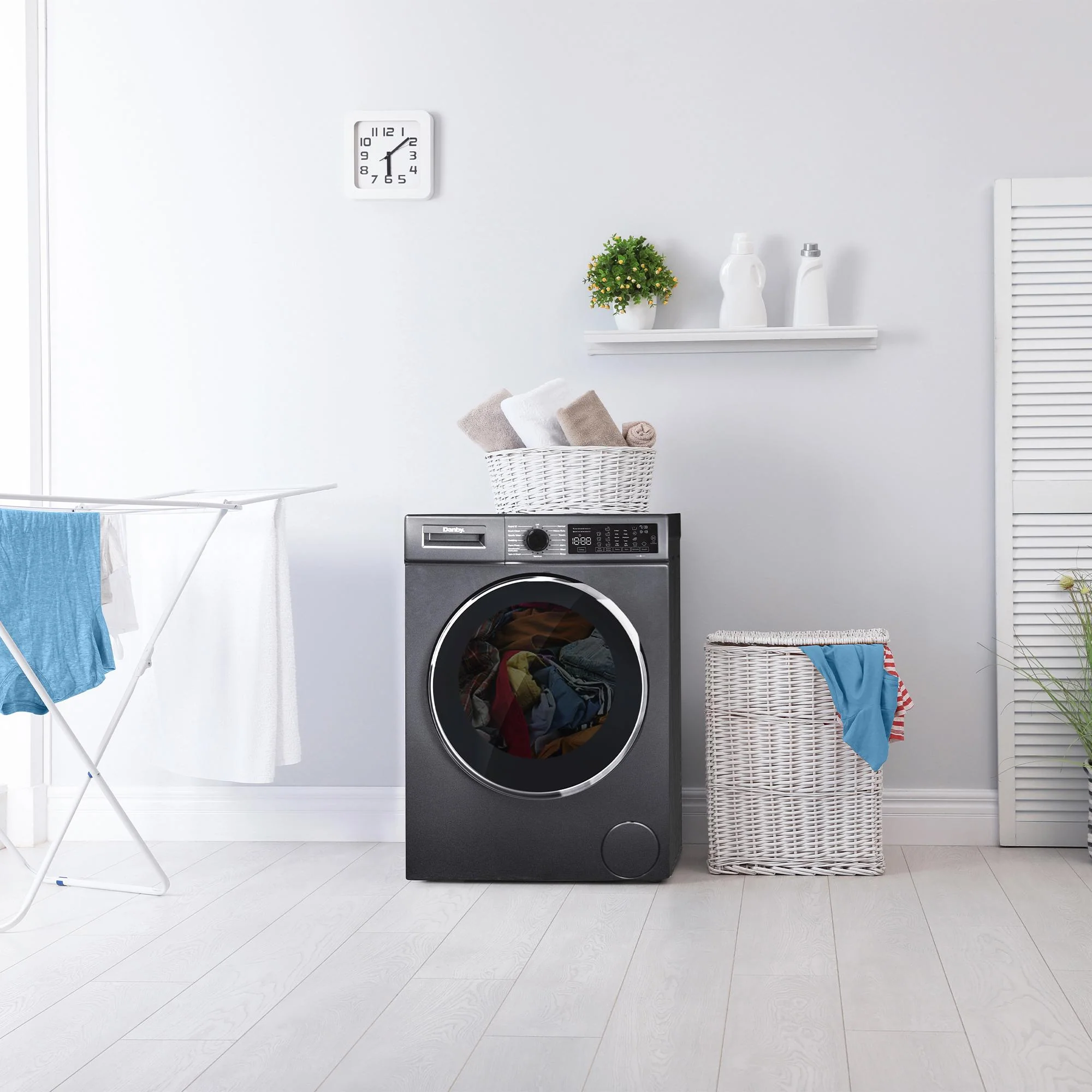 Danby DWM022D1DSDB Danby 2.2 Cu. Ft. 24" Front Load Washing Machine - Image 12
