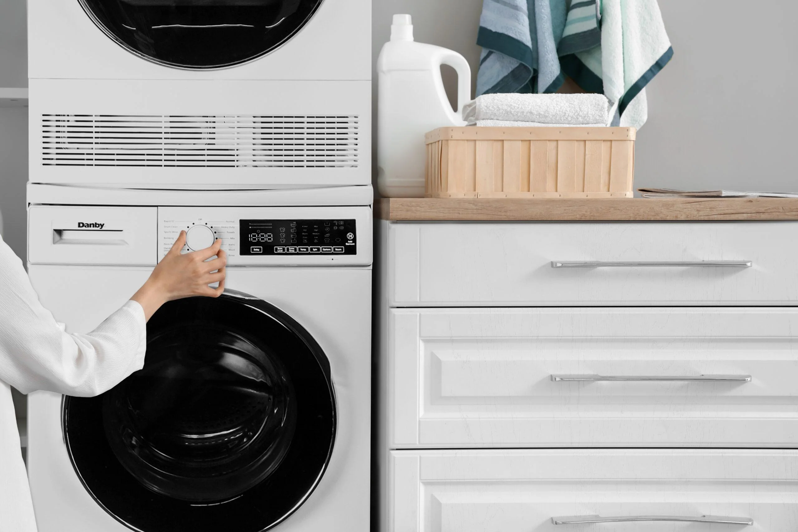 Danby DWM022D3WDB Danby 24-Inch, 2.2 Cu Ft. Stackable Front Load Washer With Steam In White - Image 15