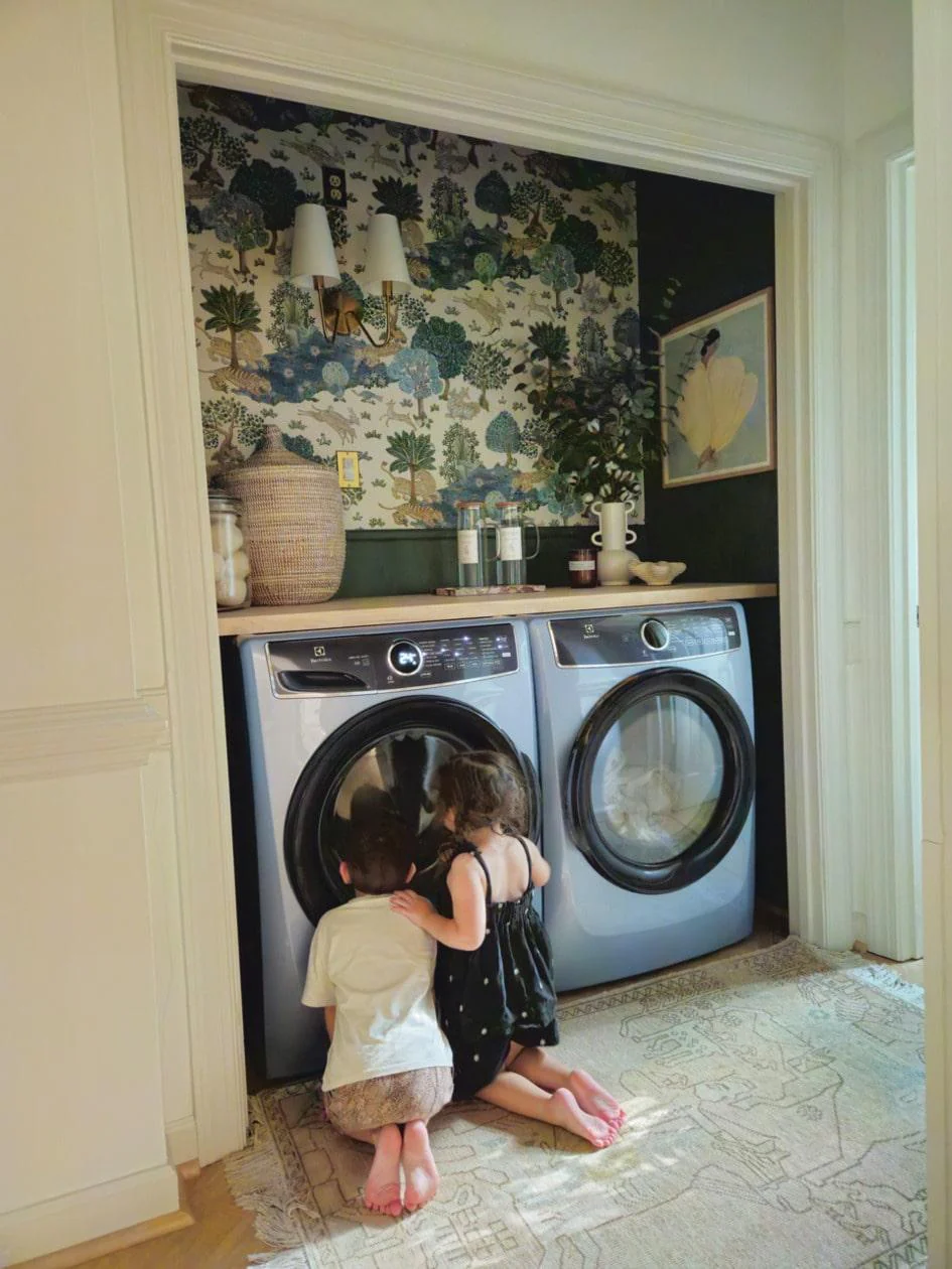 Electrolux ELFG7437AG Electrolux Front Load Perfect Steam™ Gas Dryer With Instant Refresh - 8.0 Cu. Ft. - Image 2