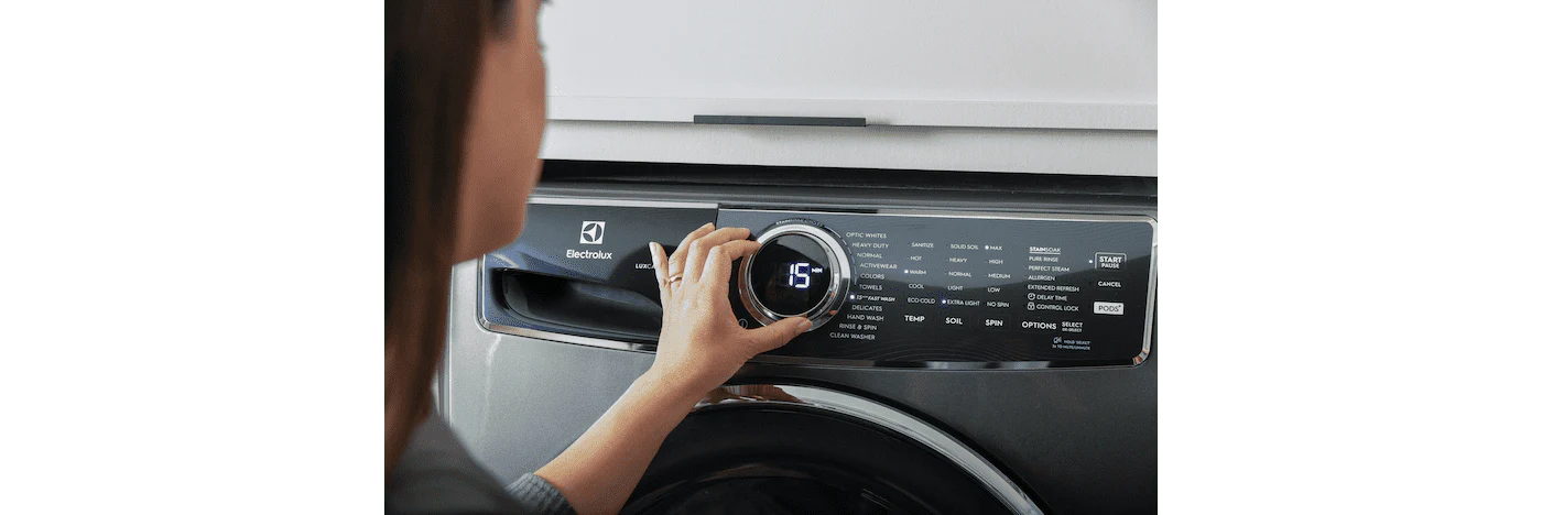 Electrolux ELFW7637AT 4.5 Cu. Ft. Front Load Washer - Image 4