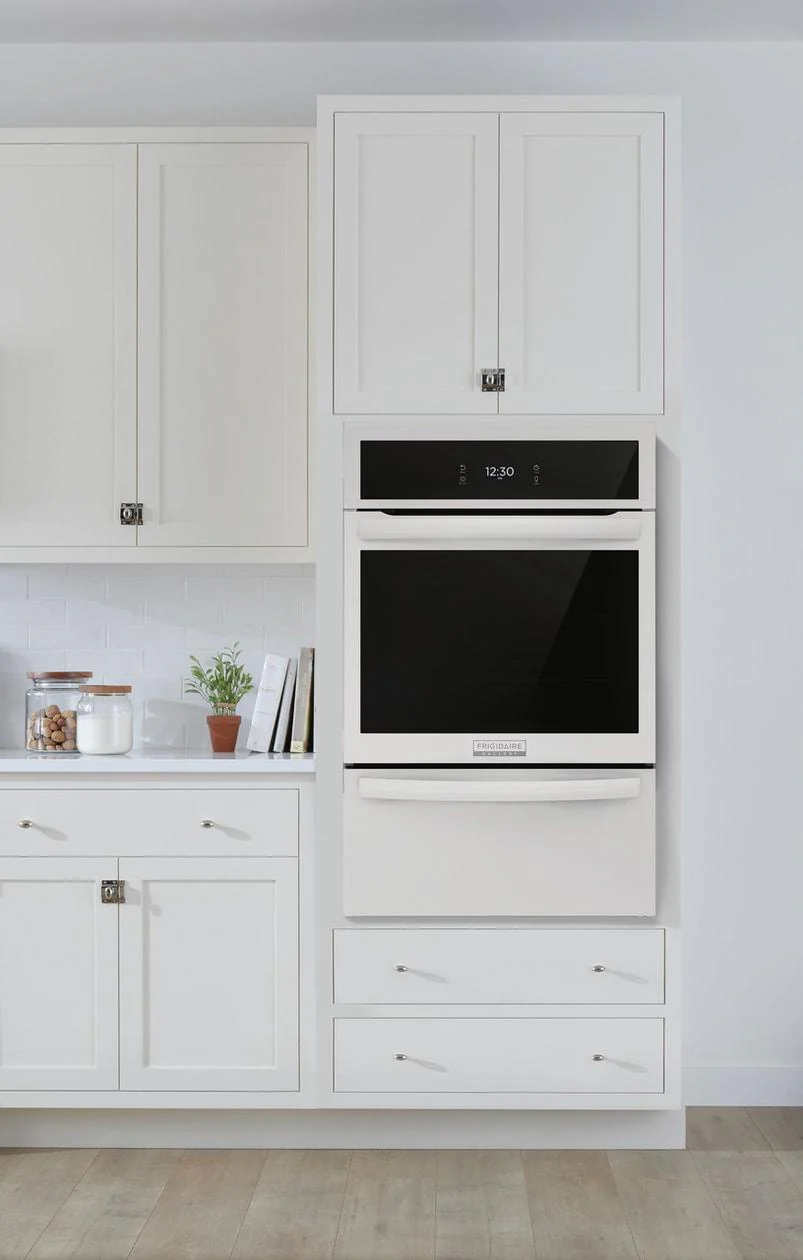 Frigidaire GCWG2438AW Frigidaire Gallery 24" Single Gas Wall Oven With Air Fry - Image 3