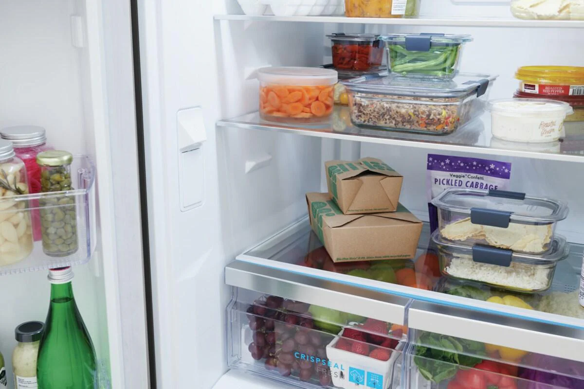 Frigidaire GRFN2023AF Frigidaire Gallery 20.0 Cu. Ft. Standard-Depth French Door Refrigerator - Image 16