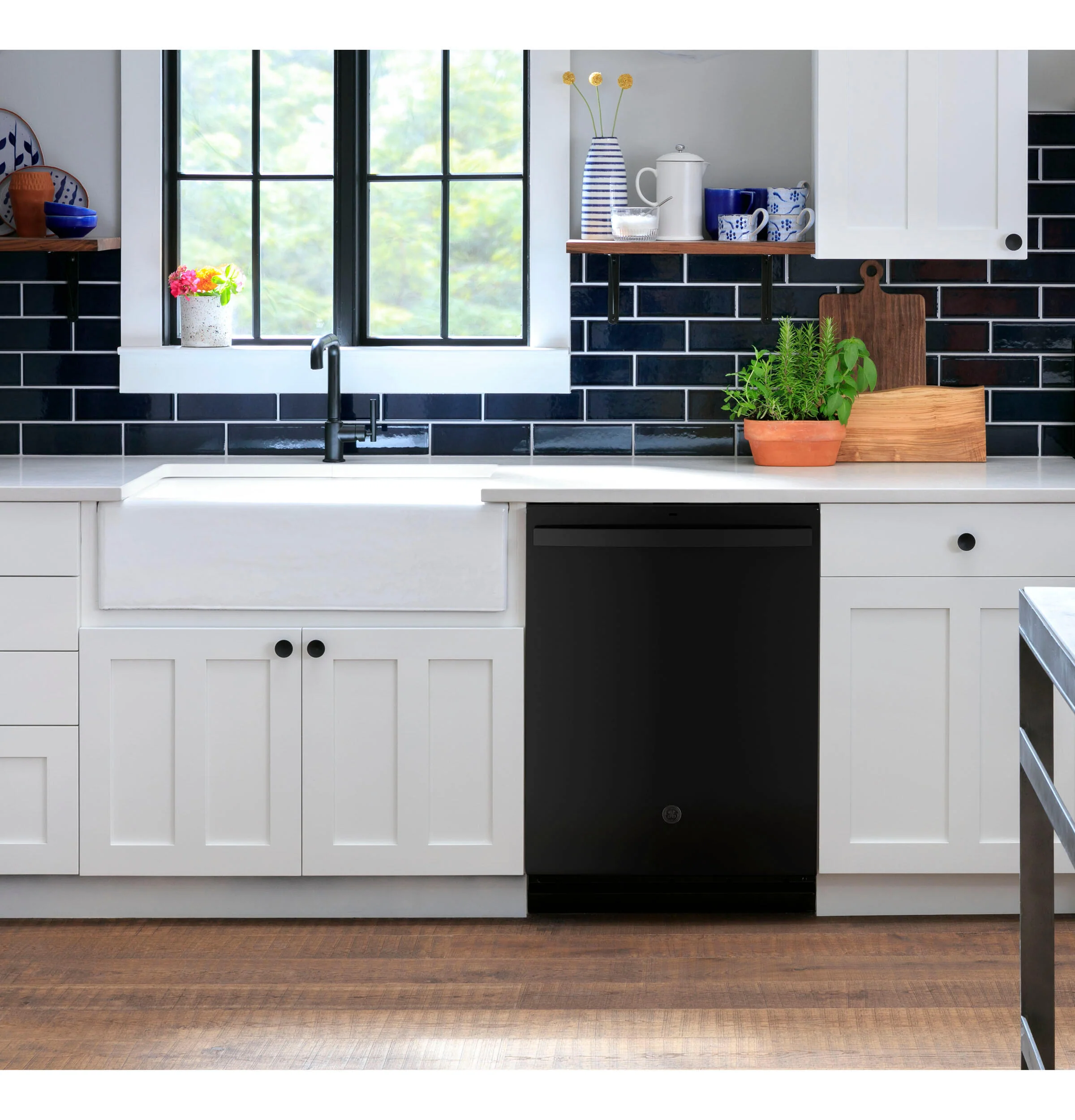 Ge Appliances GDT535PGRBB Ge® Top Control With Plastic Interior Dishwasher With Sanitize Cycle & Dry Boost - Image 5