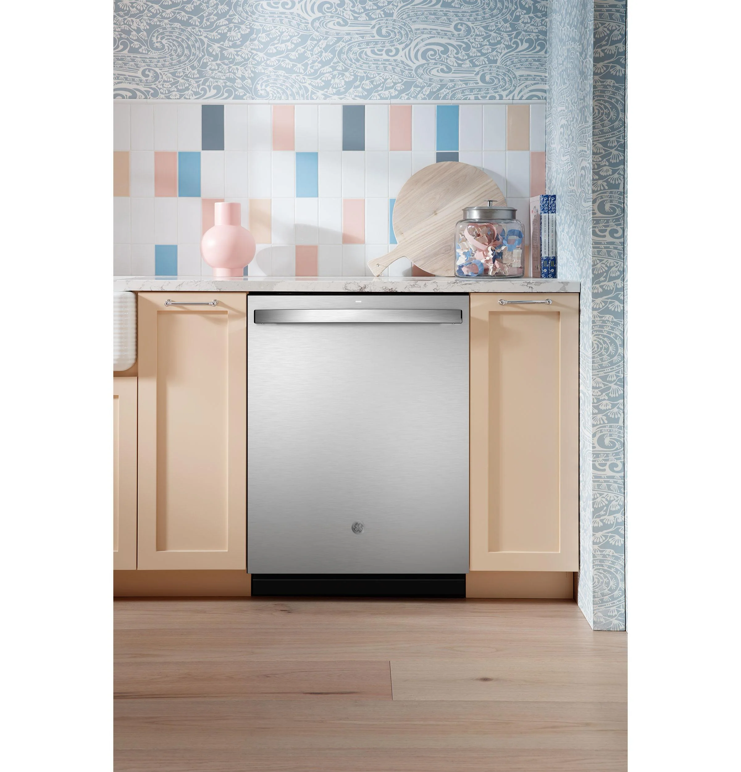 Ge Appliances GDT650SYVFS Ge® Fingerprint Resistant Top Control With Stainless Steel Interior Dishwasher With Sanitize Cycle - Image 7