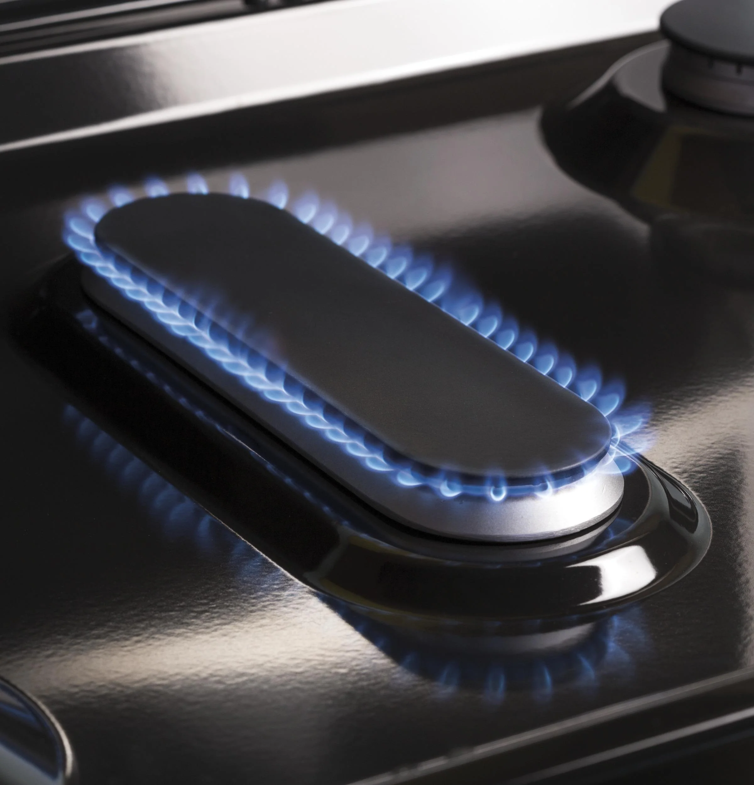 Ge Appliances GGF600AVBB Ge® 30" Free-Standing Gas Convection Range With No Preheat Air Fry And Easywash™ Oven Tray - Image 24