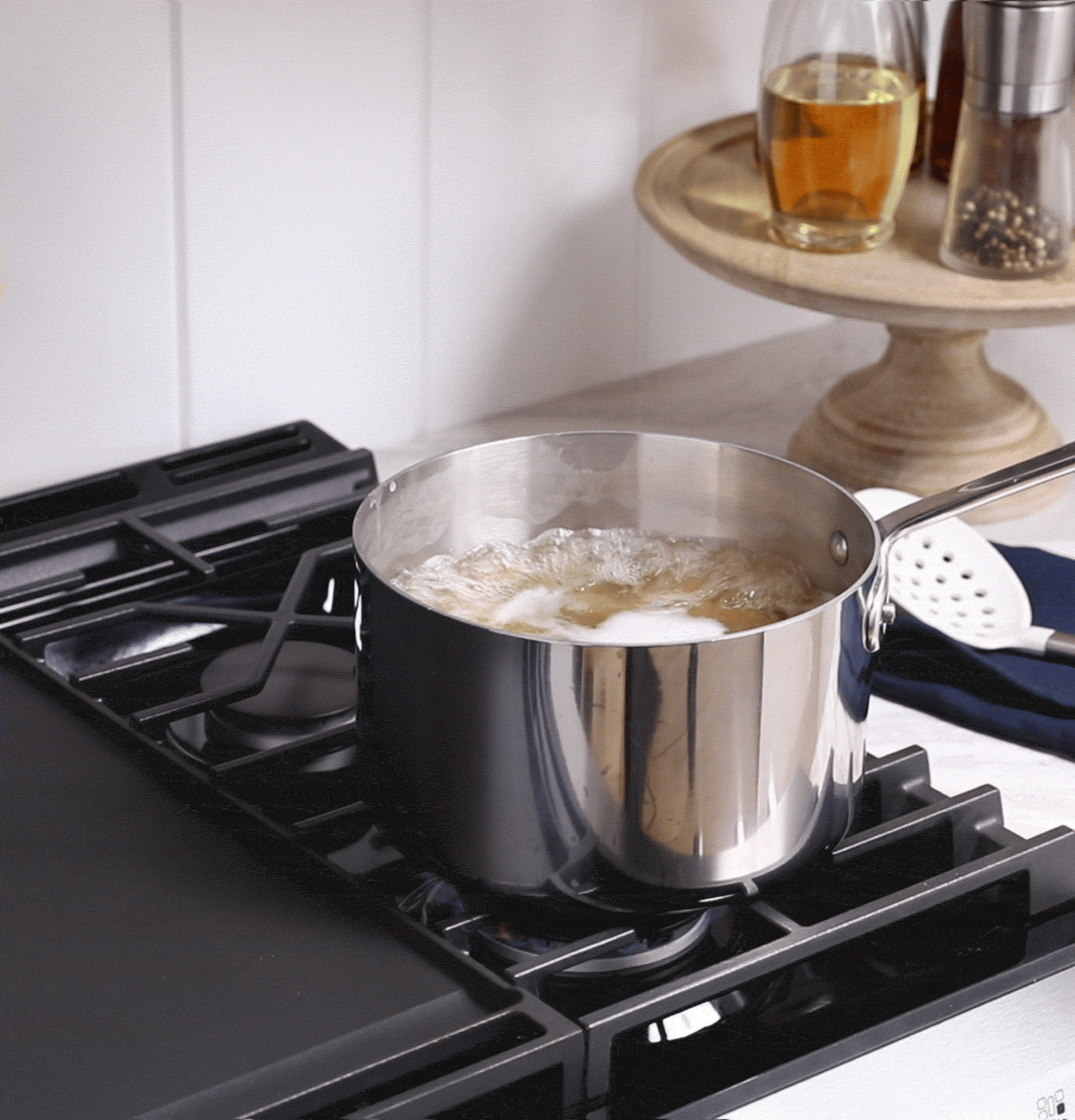 Ge Appliances GGS600AVFS Ge® 30" Slide-In Front-Control Convection Gas Range With No Preheat Air Fry And Easywash™ Oven Tray - Image 29