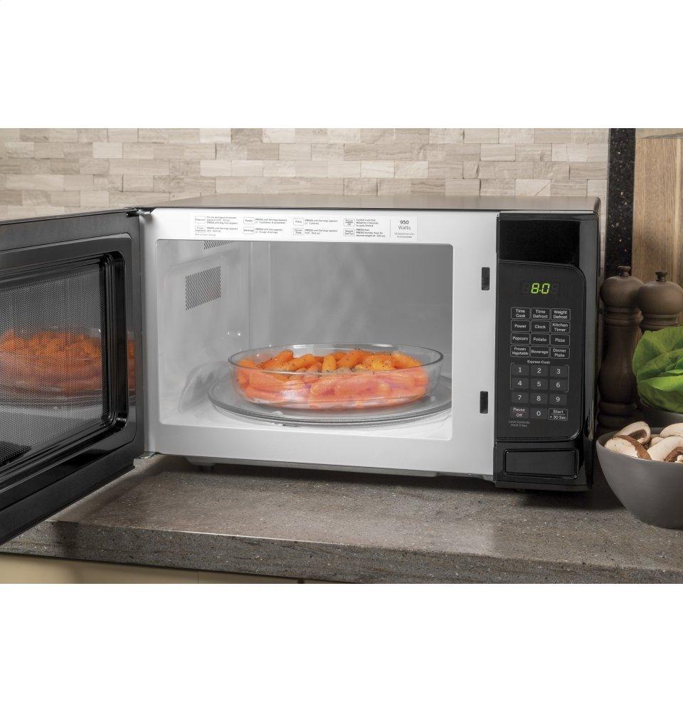 Ge Appliances JESP113DPBB Ge® 1.1 Cu. Ft. Capacity Countertop Microwave Oven - Image 4
