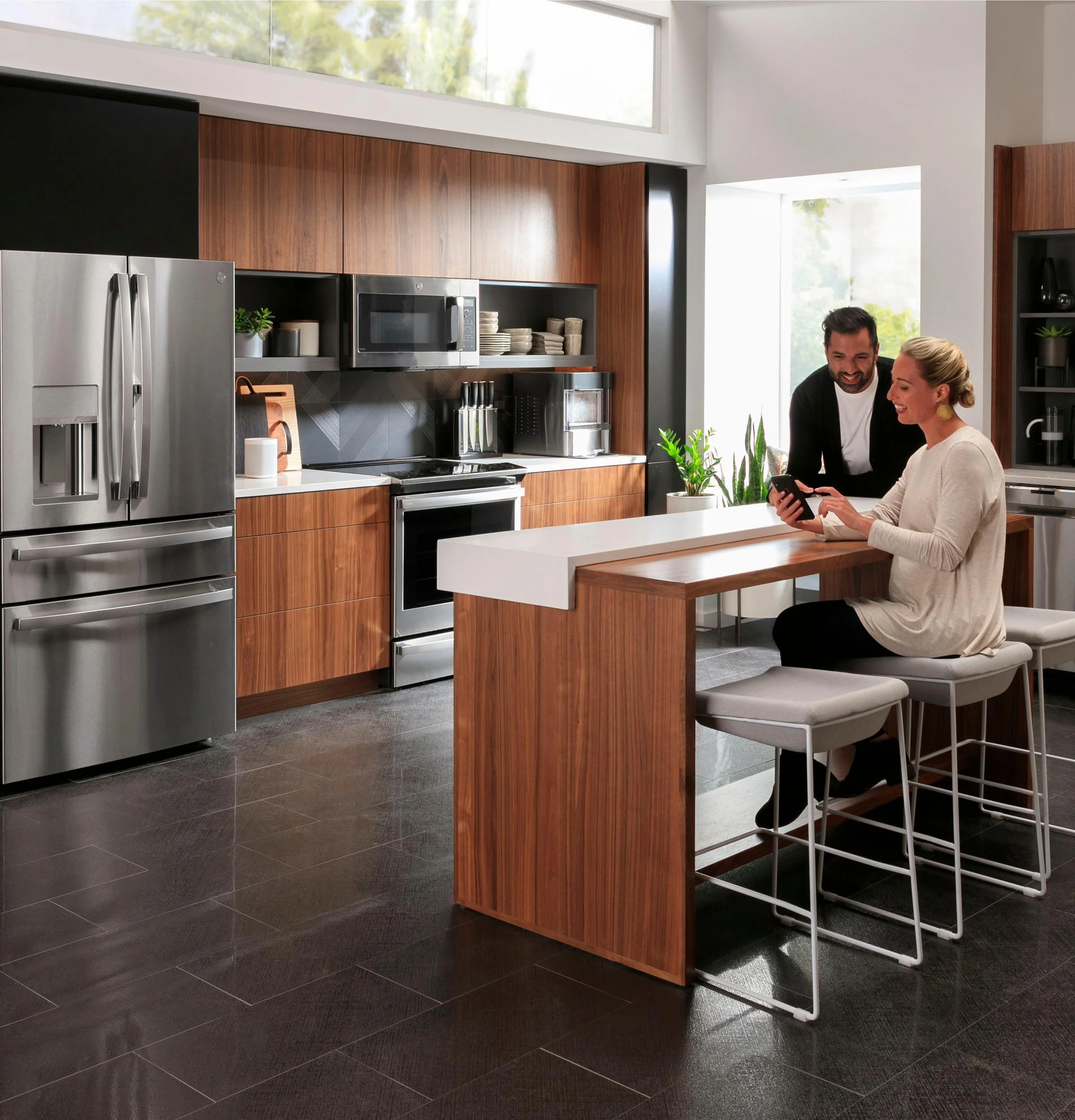 Ge Appliances PXD22BYPFS Ge Profile™ 22.4 Cu. Ft. Smart Counter-Depth Fingerprint Resistant 4-Door French-Door Refrigerator With Door In Door - Image 34