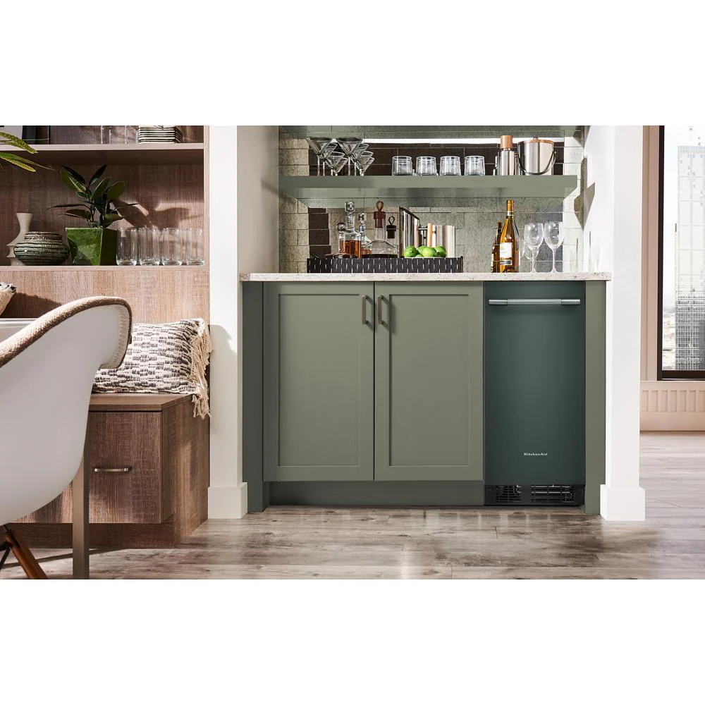 Kitchenaid KUIX515SJP 15'' Automatic Ice Maker - Image 4