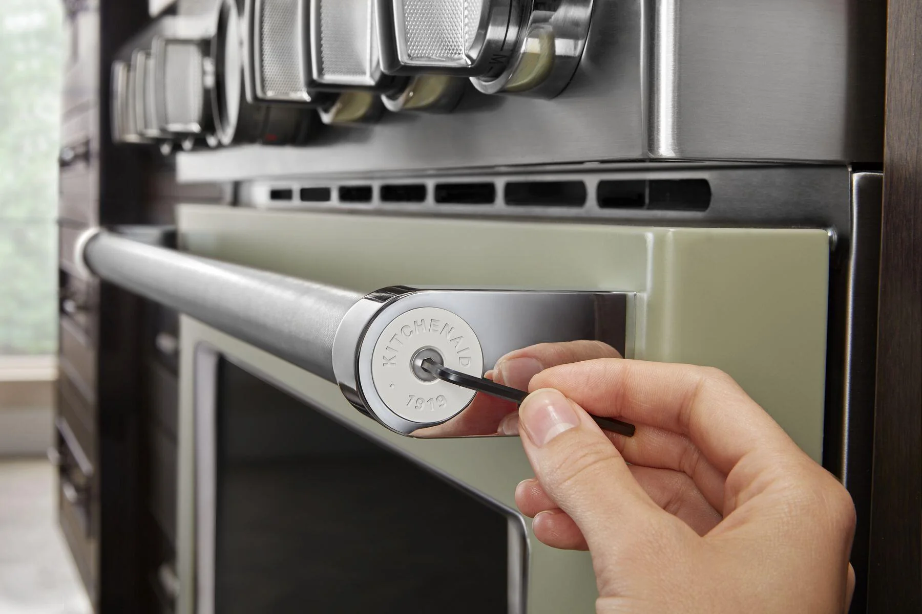 Kitchenaid W11368841MP Kitchenaid® Commercial-Style Range Handle Medallion Kit - Mascarpone - Image 5