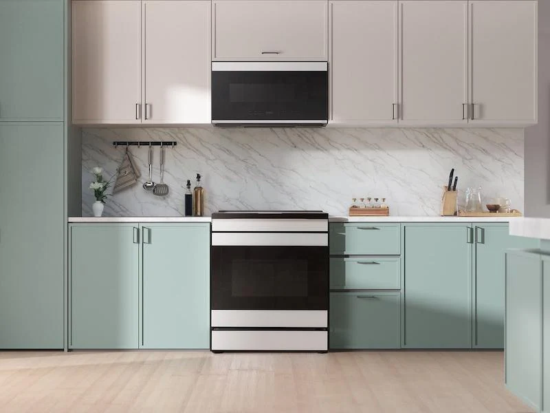 Samsung NSI6DG9900SR Bespoke Slide-In Induction Range 6.3 Cu. Ft. In Stainless Steel With Ai Hub™ & Smart Oven Camera - Image 4