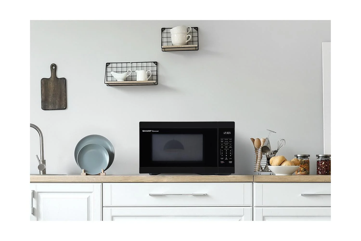 Sharp SMC1161KB Sharp 1.1 Cu. Ft. 1000W Black Countertop Microwave Oven - Image 6
