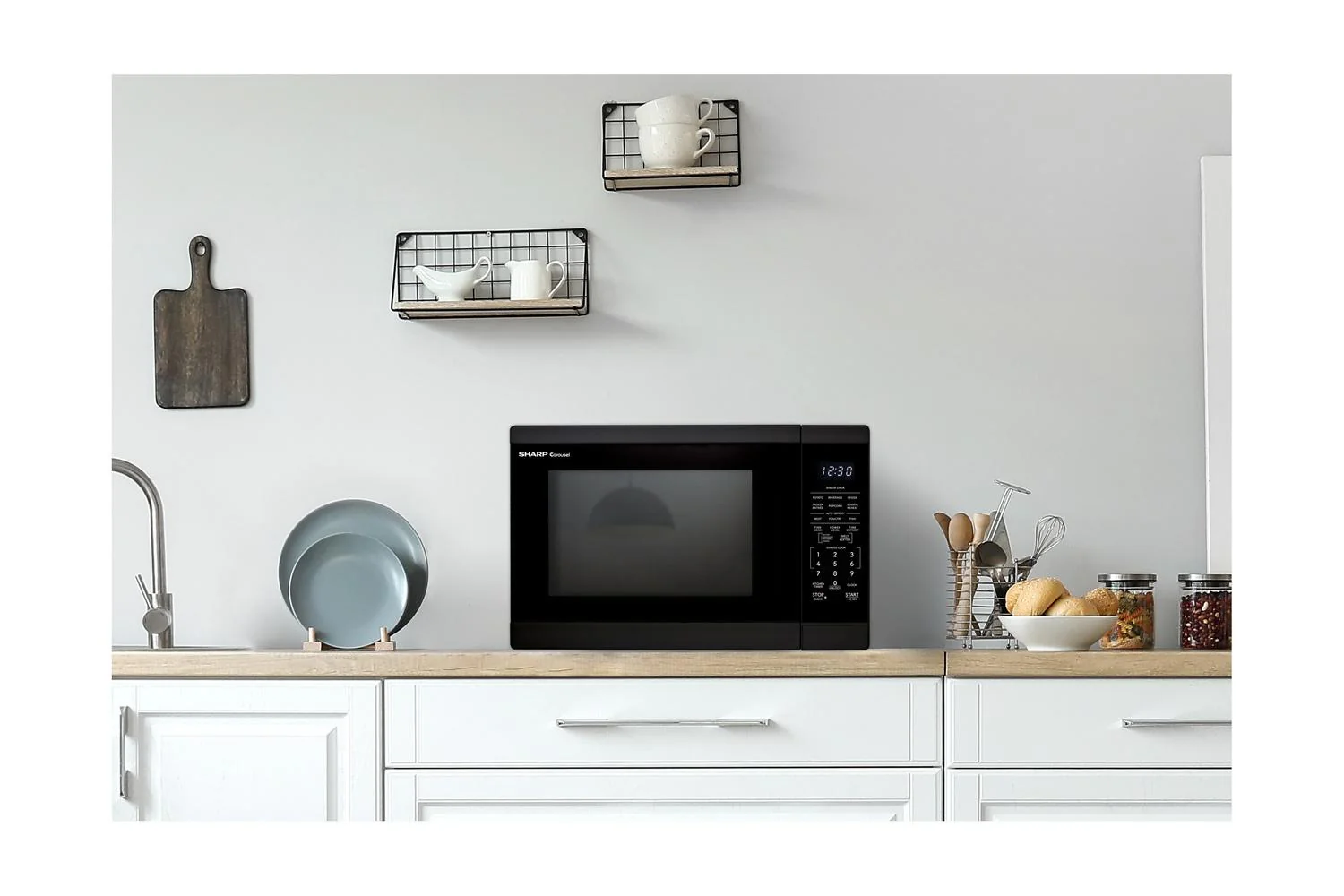 Sharp SMC1461KB Sharp 1.4 Cu. Ft. 1100W Black Countertop Microwave Oven - Image 6