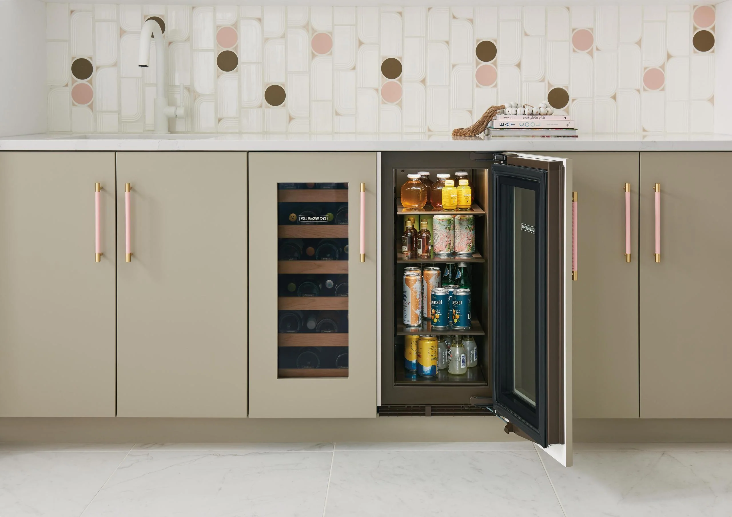 Sub-Zero DEU1550BGL 15" Designer Undercounter Beverage Center - Panel Ready - Image 4