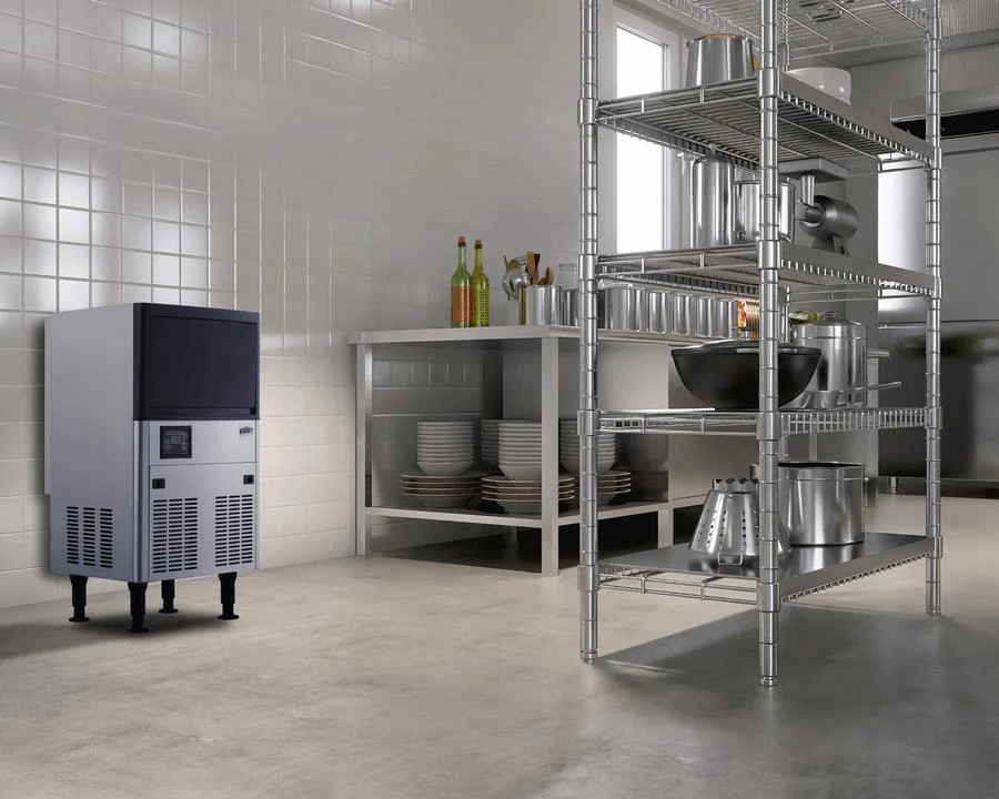 Summit BIM125 120 Lb. Commercial Ice Machine - Image 5