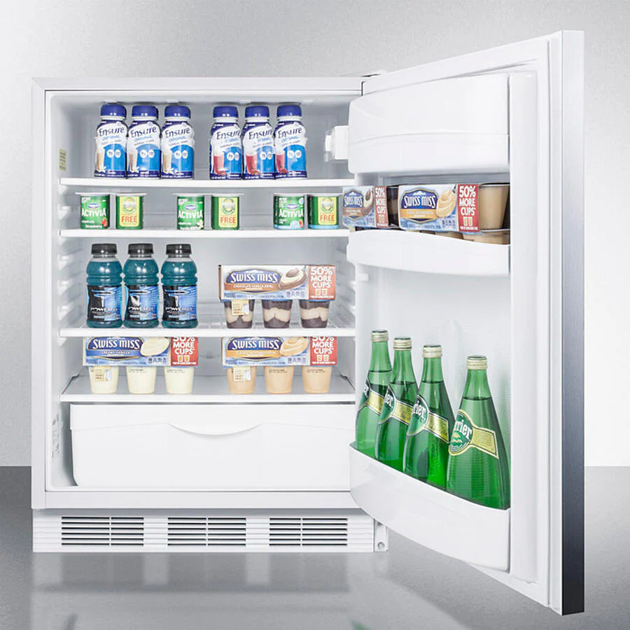 Summit FF6LW7SSHHADA Ada Compliant Commercial All-Refrigerator For Freestanding General Purpose Use, Auto Defrost With Lock, Ss Wrapped Door, Horizontal Handle, And White Cabinet - Image 4