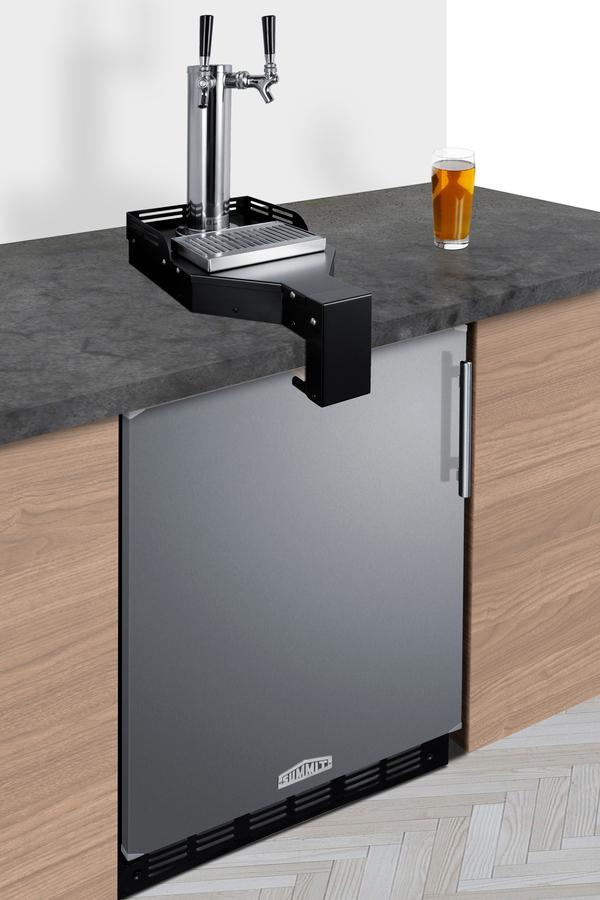 Summit SBC7BRSFLTWADALHD 24" Wide Built-In Floating Tap Beer Kegerator, Ada-Compliant - Image 2