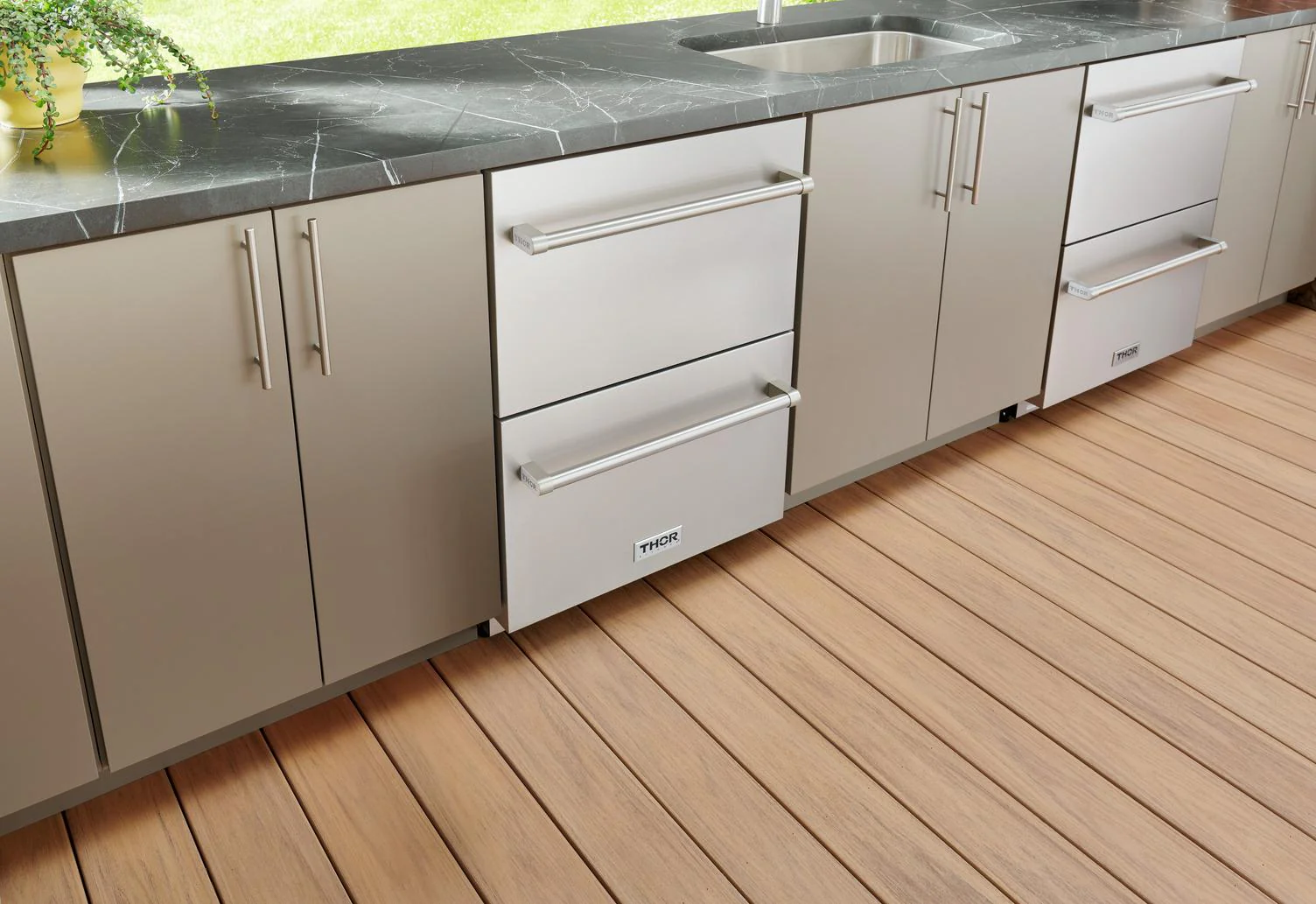 Thor Kitchen TRZ24U 24-Inch Indoor Outdoor Freezer Drawer In Stainless Steel - Trz24U - Image 10