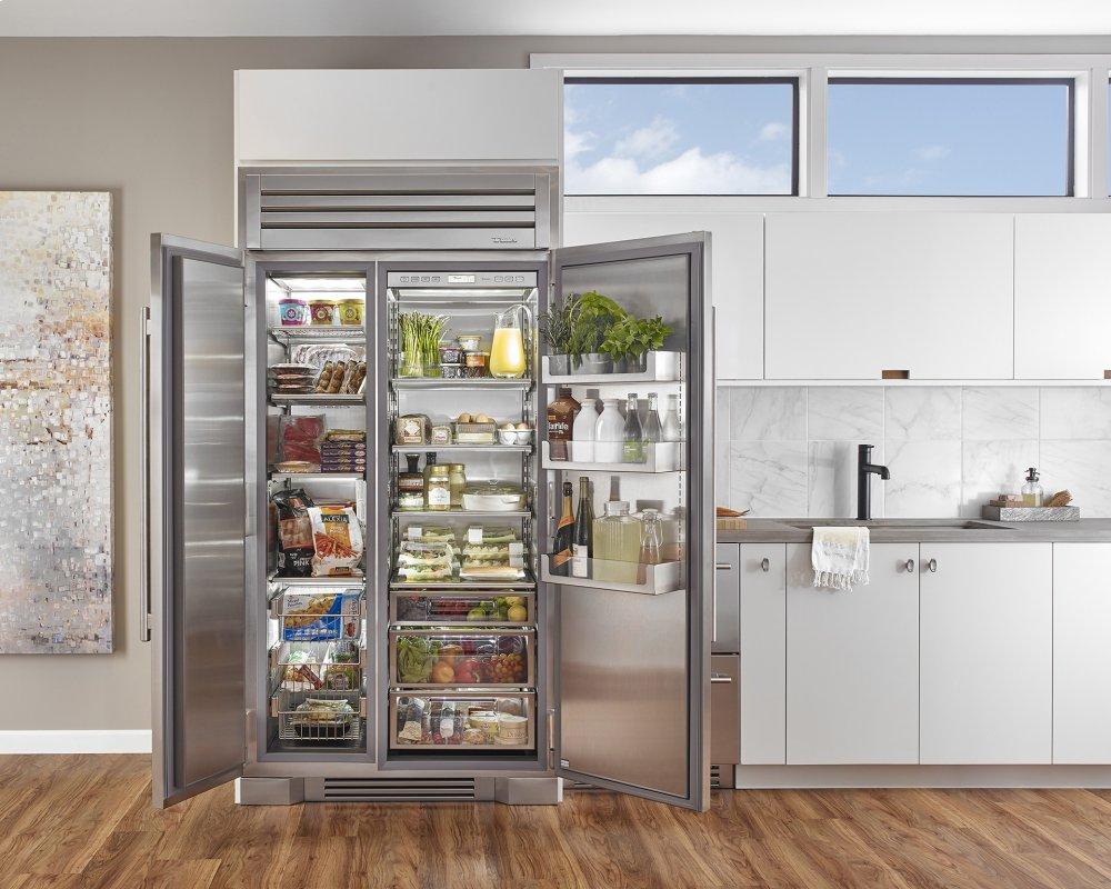 True Residential TR42SBSSGC 42 Inch Stainless Glass Door Side-By-Side - Image 10