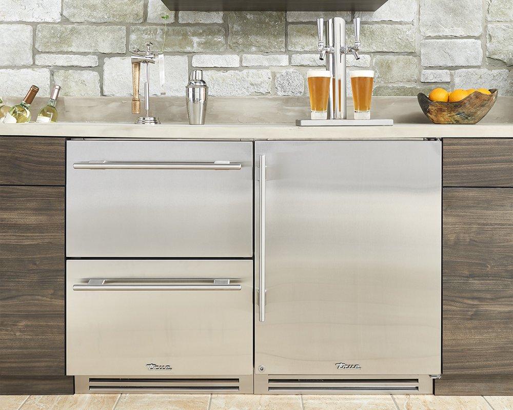 True Residential TUR15BDROPC 15 Inch Single Tap Overlay Panel Door Right Hinge Undercounter Beverage Dispenser - Image 9