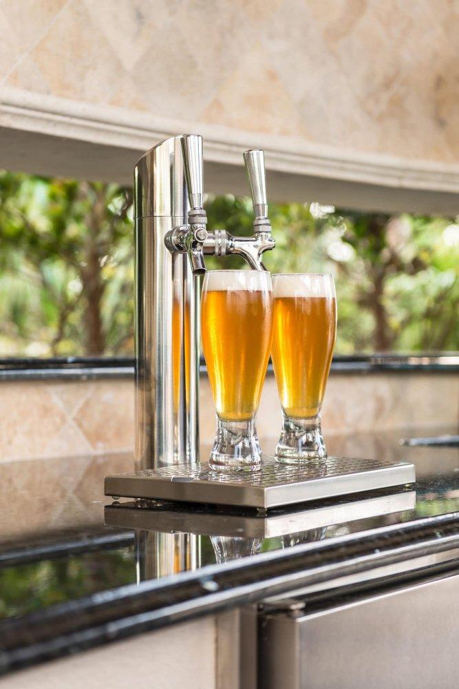 True Residential TUR24BDRSSC 24 Inch Single Tap Solid Stainless Door Right Hinge Undercounter Beverage Dispenser - Image 10