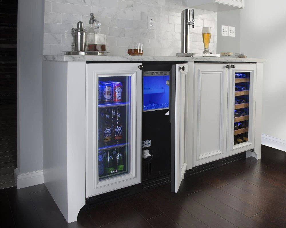 True Residential TUR24BDRSSC 24 Inch Single Tap Solid Stainless Door Right Hinge Undercounter Beverage Dispenser - Image 12