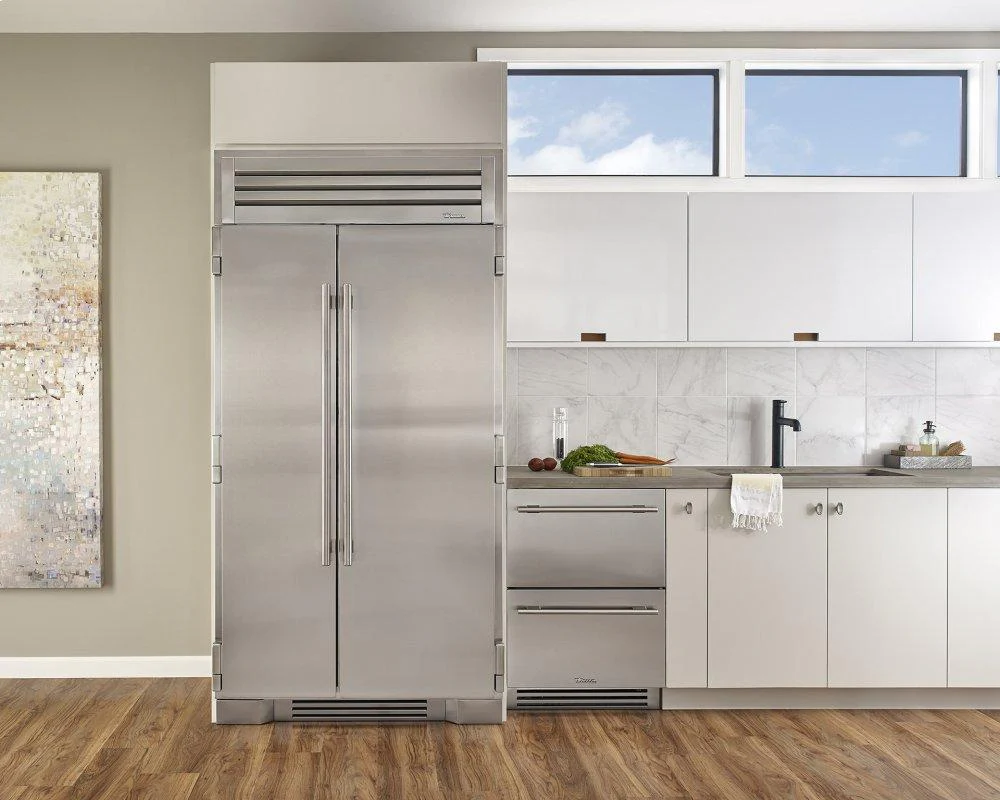 True Residential TUR24LOPC 24 Inch Overlay Panel Door Left Hinge Undercounter Refrigerator - Image 15