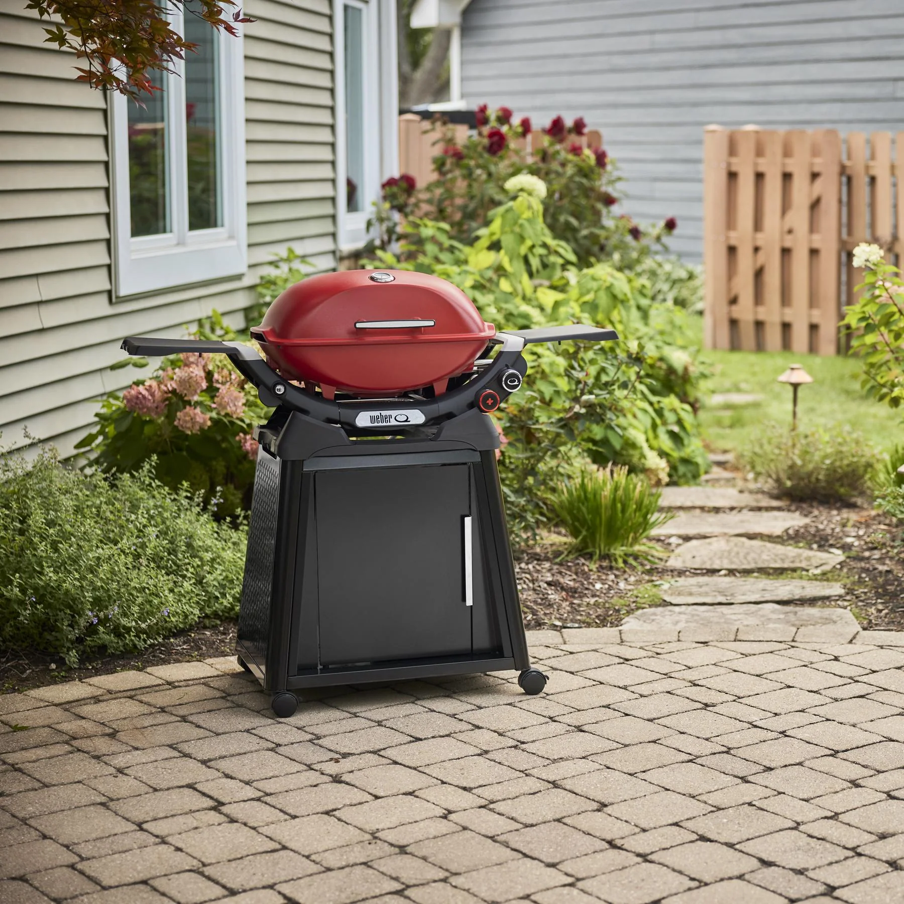 Weber 1500391 Q 2800N+ Gas Grill With Stand (Liquid Propane) - Flame Red - Image 5